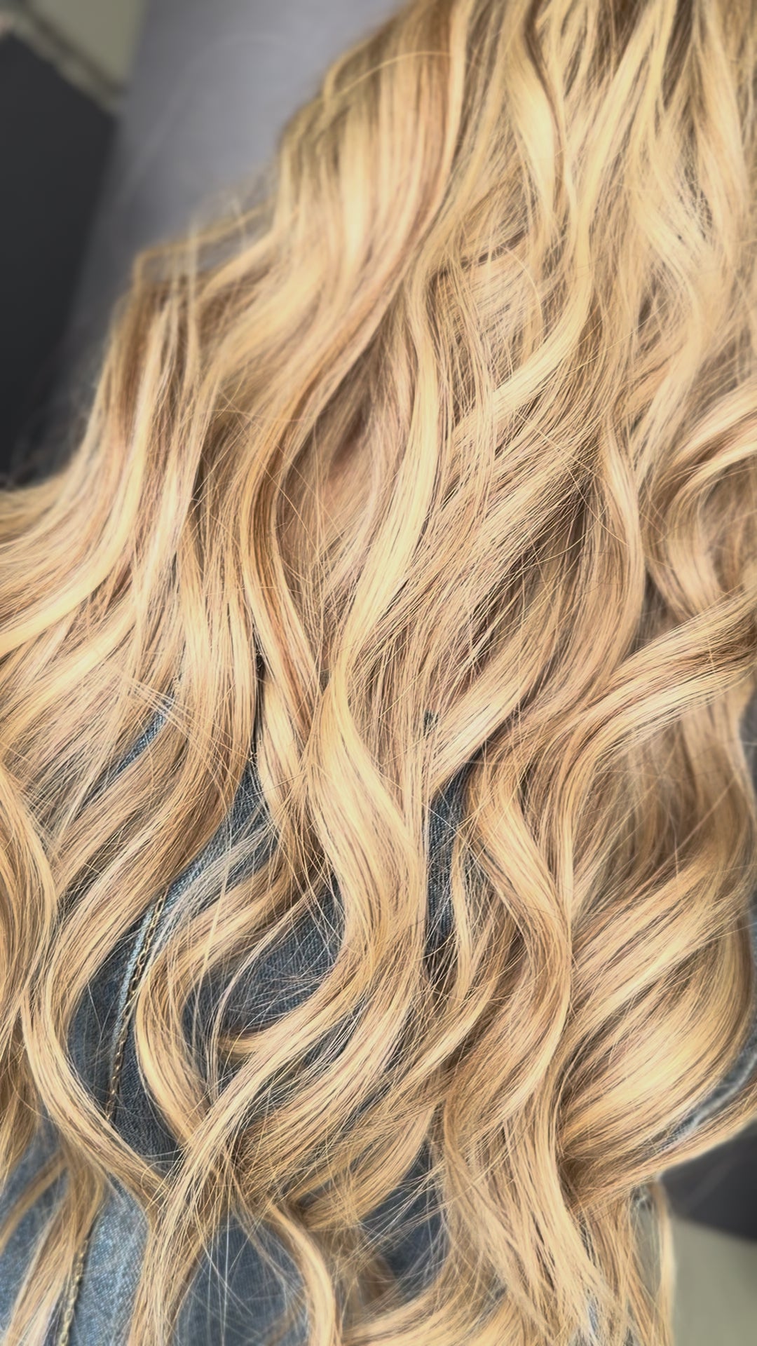 Ginger Rooted Blonde [9x9] 20” Silk Top Topper