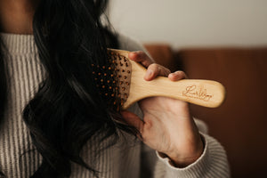 Lu’s Wigs Bamboo Paddle Brush